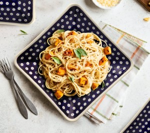 Plate for pasta ø 22 cm GU2042DEK42 Bolesławiec Pottery