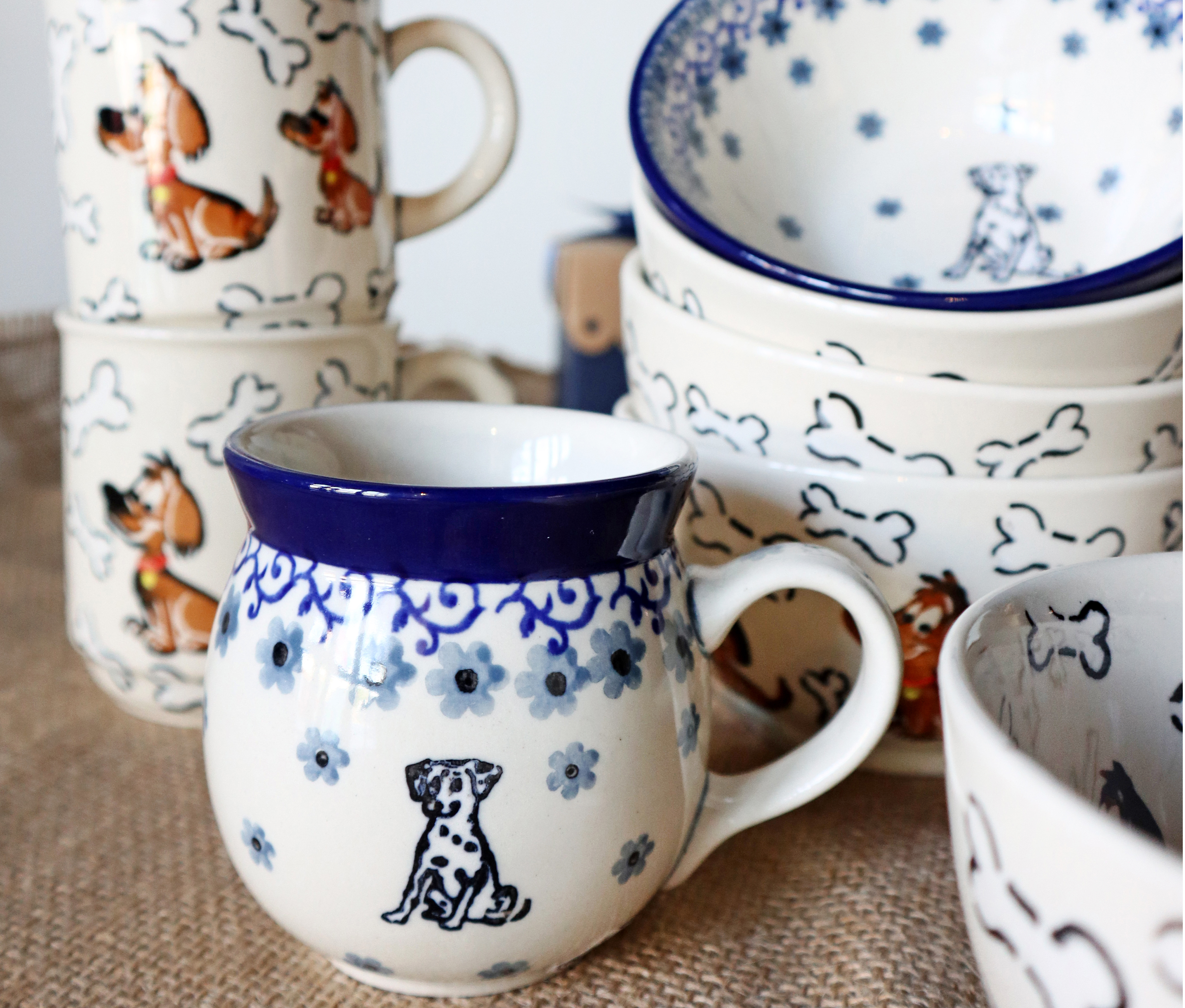 Ceramiczne naczynia, ręcznie malowane, ceramika artystyczna bolesławiec, zakłady ceramiczne bolesławiec